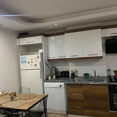 Site Ici Konut -daire Merkezi Konumda Apartmán Bornova